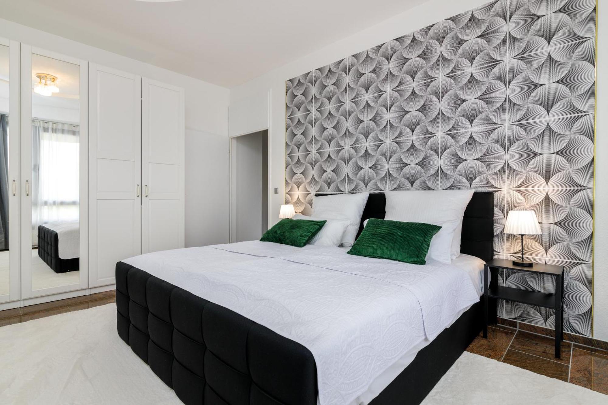 Highlife Apartment One Wiesbaden Wilhelmstrasse Bagian luar foto