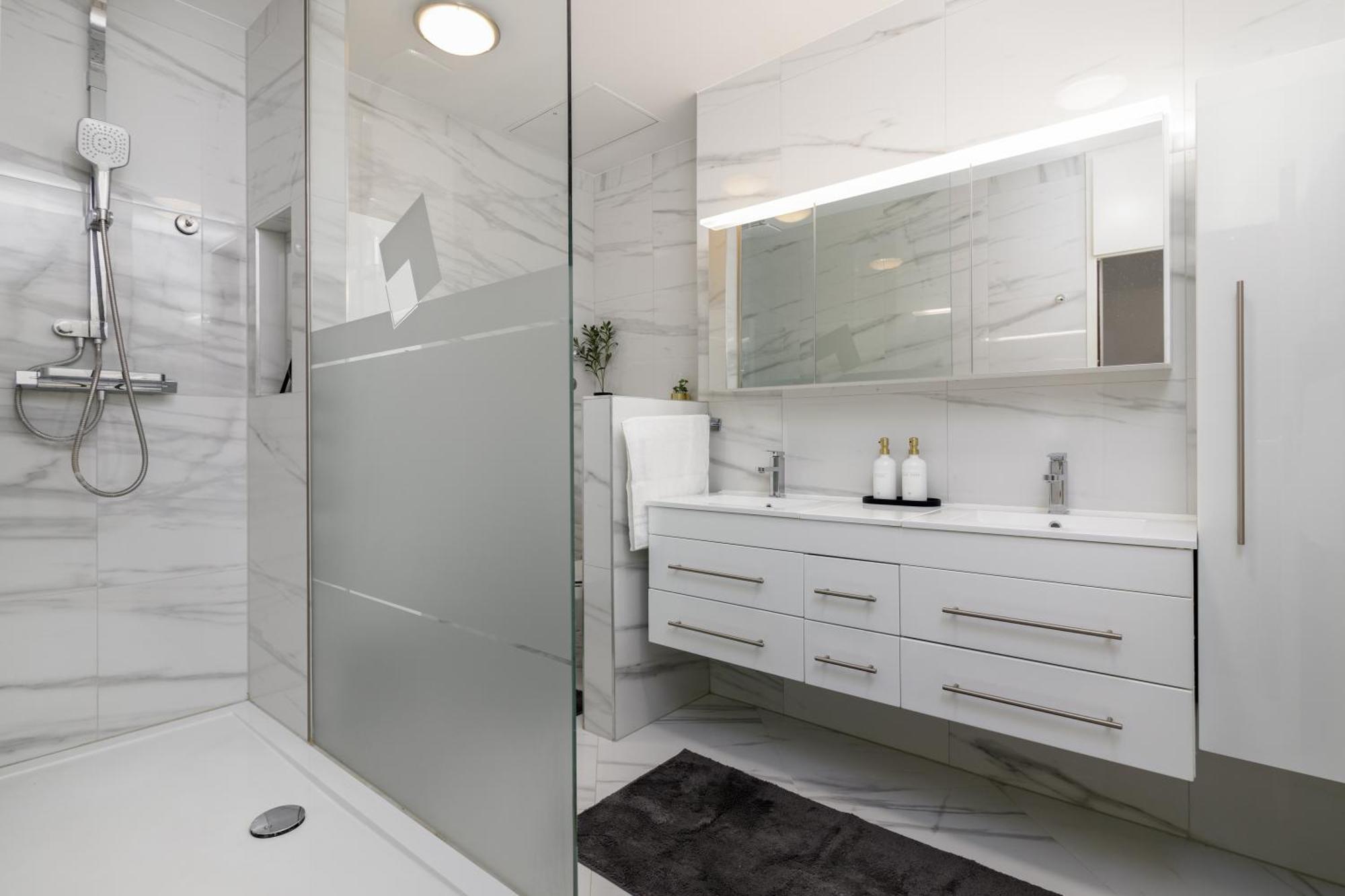 Highlife Apartment One Wiesbaden Wilhelmstrasse Bagian luar foto