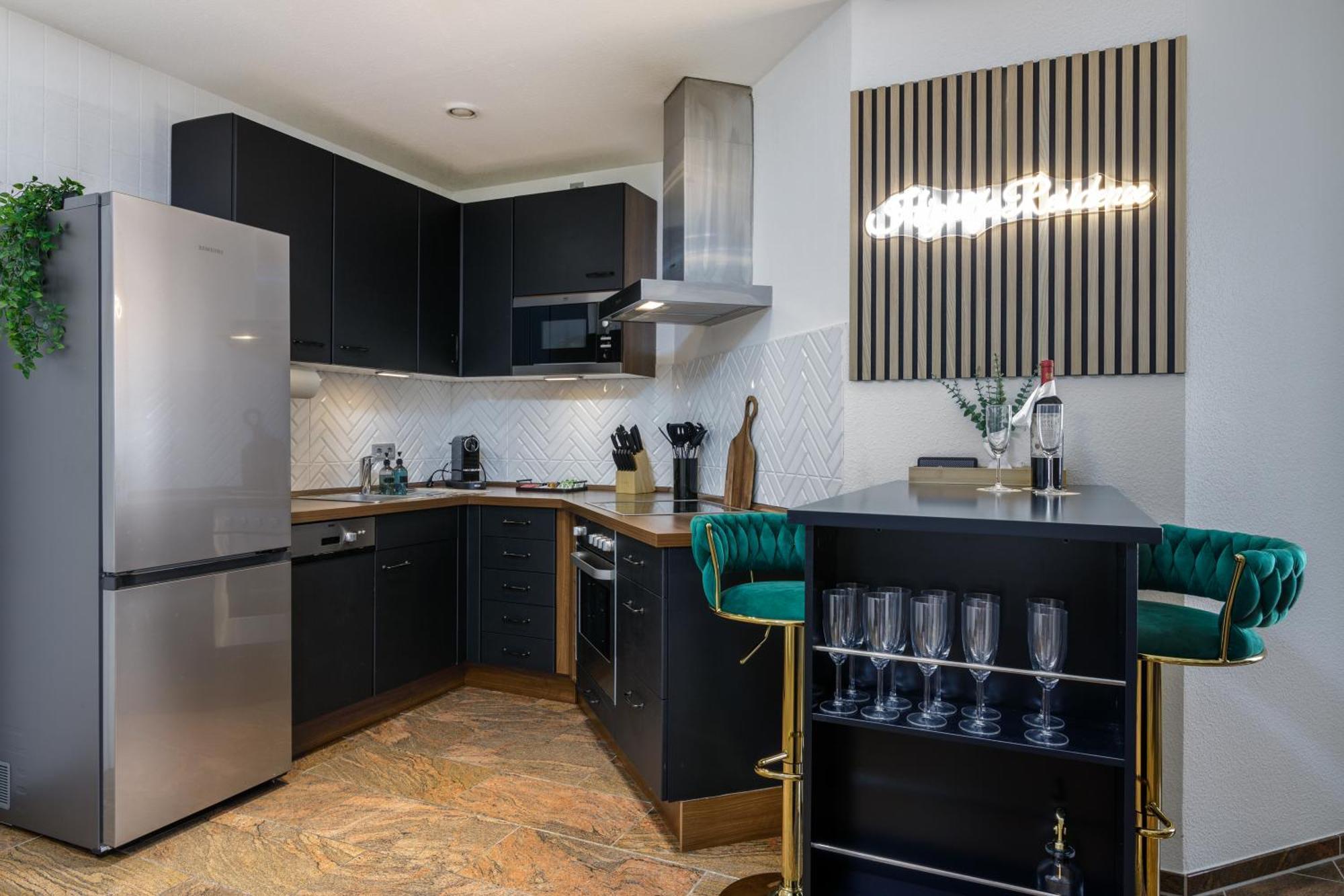 Highlife Apartment One Wiesbaden Wilhelmstrasse Bagian luar foto